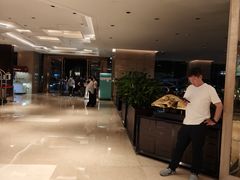 -广州希尔顿逸林酒店-OPEN開·全日制餐厅·海鲜·小火锅·自助餐(东风路店)