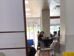 -曾氏肥肠馆(凯瑞雅居店)