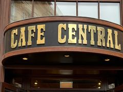-中央咖啡馆