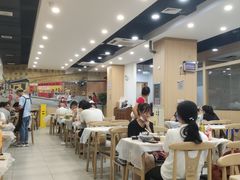 大堂-江城燕子大排档(江汉路步行街店)