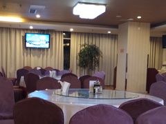 -昆明朗威酒店(昆明站火车站双桥夜市风情街店)