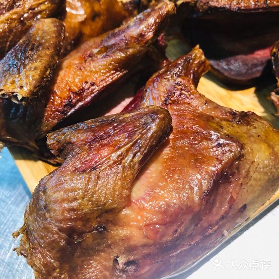 林中鲜饭店(亿海盛都店)