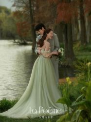 -乐派诗婚纱摄影