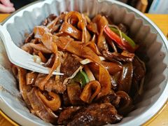 干炒牛河-上海野生动物园老虎餐厅