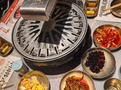 -草家酱蟹炭火烤肉店(珲春南路一店)