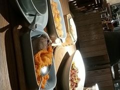 -蜜桃餐厅·伴山(湖滨商业街店)