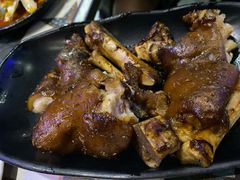 烤猪蹄-沪上名羊天下•烤羊腿•东北烧烤•小龙虾(浦东直营总店)