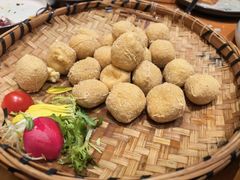-老滇山寨•云南特色菜•地方菜•民族风情歌舞表演(金碧店)
