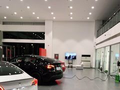 -TESLA 特斯拉(北京南四环中路特斯拉中心)