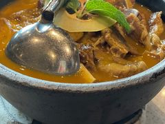 酸木瓜炖牛腩-半山腰·云南菜(侨福芳草地店)