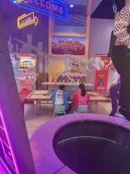 -开心巴士(世纪东方商业广场店)