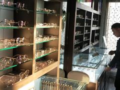 -视野联行眼镜蔡司·依视路官方授权店(顺城店)