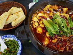 -都江堰石锅鱼