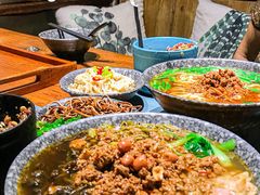 -八月美食小馆(银泰城总店)