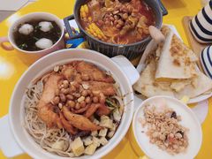 -嗨皮儿·现蒸面皮(抄纸巷店)
