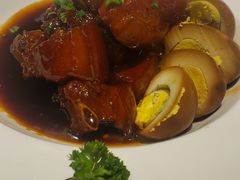 招牌红烧肉配卤蛋-和记小菜(大宁店)