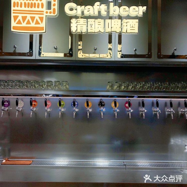 上海最大的烧烤店来银亭路啦，这缸烤的味道真是绝了！ 