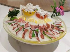 -鼎泰亨·海鲜牛肉餐厅(滨江店)