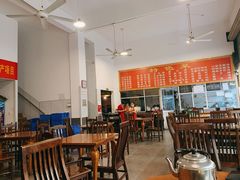 大堂-天回镇何氏豆腐(总店)