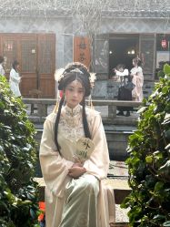 -一揽芳华汉服旗袍体验馆(拙政园店)
