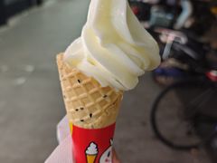 -蜜雪冰城(国权路地铁口店)