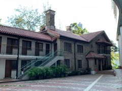-香港大学