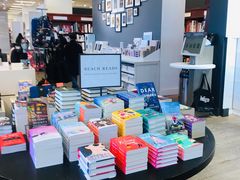 二楼一瞥-太平洋中心(CF Pacific Centre)