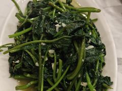 -江城燕子大排档(江汉路步行街店)