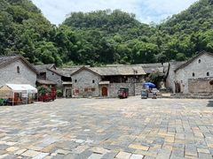 -高荡千年布依古寨旅游景区