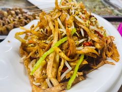 -王魁烧烤美食城(文化西路店)