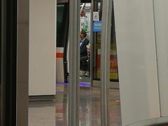 -建设三路(地铁站)