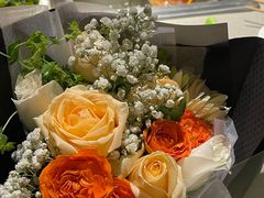 -海底捞火锅(新松江路生日主题店)