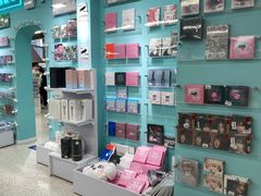 -Love Star追星馆(上海大悦城店)