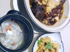 -老码头黑皮肘子锅包肉(赣水路店)