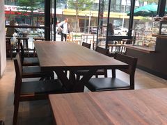 靠窗位-DECAMERON十日谈(卓悦汇店)