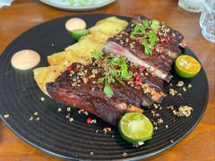 -Two Birds One Stone·一石二鸟(诚品生活店)