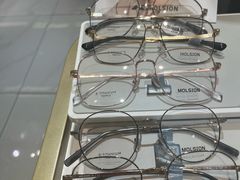 -美式眼镜·授权蔡司.依视路.尼康.豪雅.明月(人民广场店)