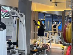 -GYMPLUS私教健身会馆(大悦城店)