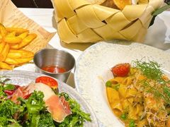 -LESCEDARS  Bistro香柏树(外滩店)