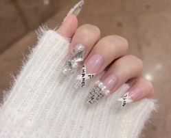 -悦指间美甲美睫