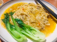 招牌蟹黄金拌面-姚面记·海派家常菜(恒基名人购物中心店)