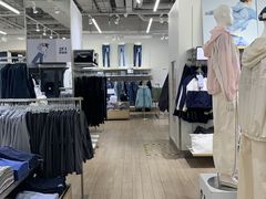 -王府井奥莱棋盘山小镇