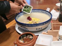 -香麒园·过桥米线·南湖雅宴