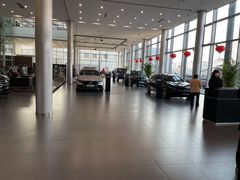 -天津波士信达奔驰4S店(卫津南路店)