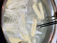 -喃喃椰·糟粕醋·椰子鸡火锅(七堡花园店)