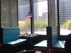 -凤凰湘语·海派湘菜(浦东旗舰店)