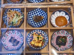 -阿瓦山寨·湘菜现炒·剁椒鱼头王(咸阳总店)