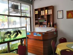 -湘里湘亲饭店(闸坡店)