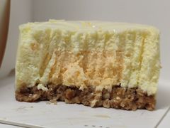 -潮一不贰·法式甜品·生日蛋糕·西式简餐(外滩店)