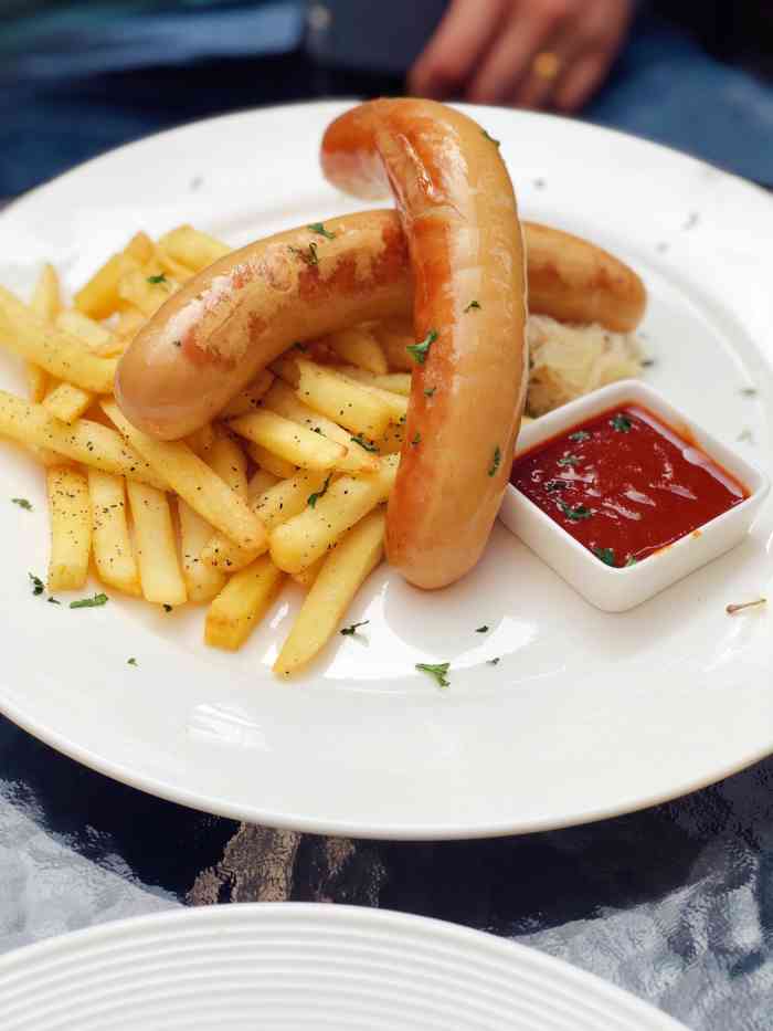 cozy wine bar&bistro-"适合周末下午茶.小小的,懒懒的,慢慢的.